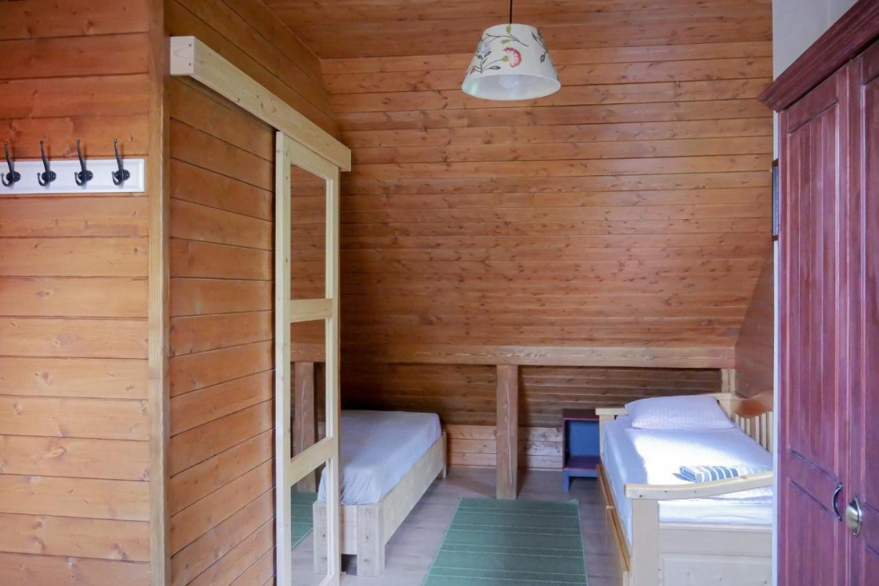 Rose Hip Hill Farm Bed & Breakfast Valea Tirnei Екстериор снимка