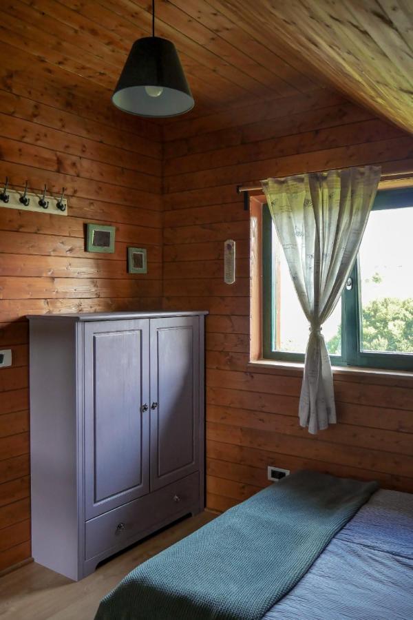 Rose Hip Hill Farm Bed & Breakfast Valea Tirnei Екстериор снимка